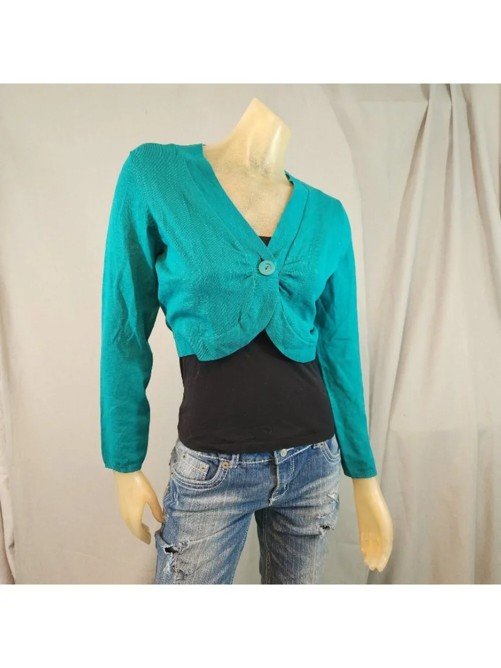 Petite Sophisticate Green SMALL Button Silk Blend Knit Shrug Sweater Womens USED - Picture 1 of 5